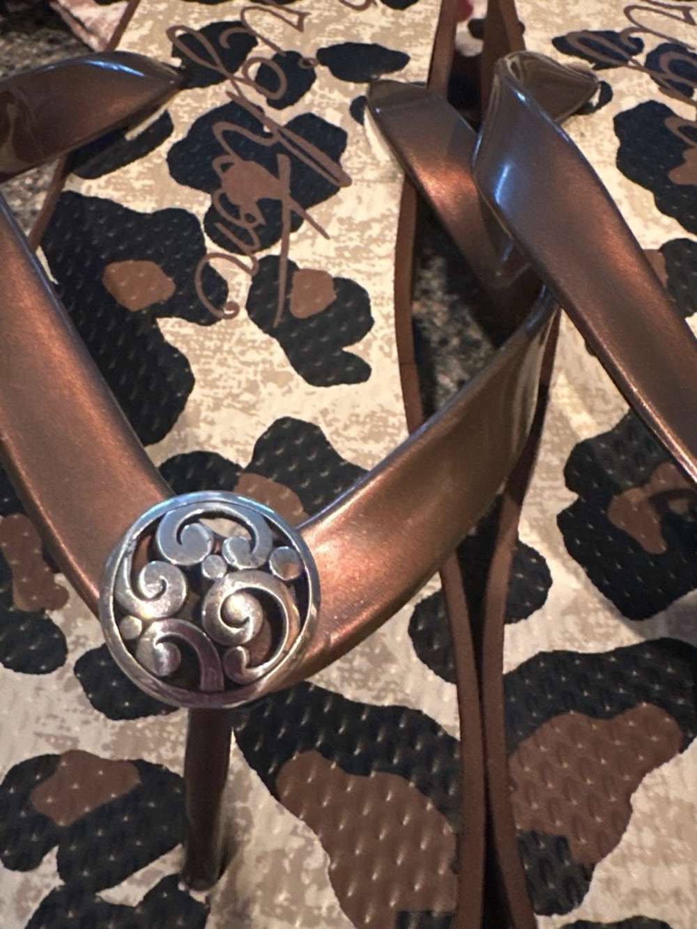 Brighton  7Leopard Flip flops bronze straps and a travel bag too